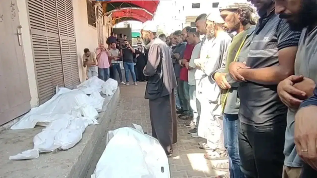 Gazze’de kan durdurulamıyor: Yardım bekleyen 8 kişi hayatını kaybetti