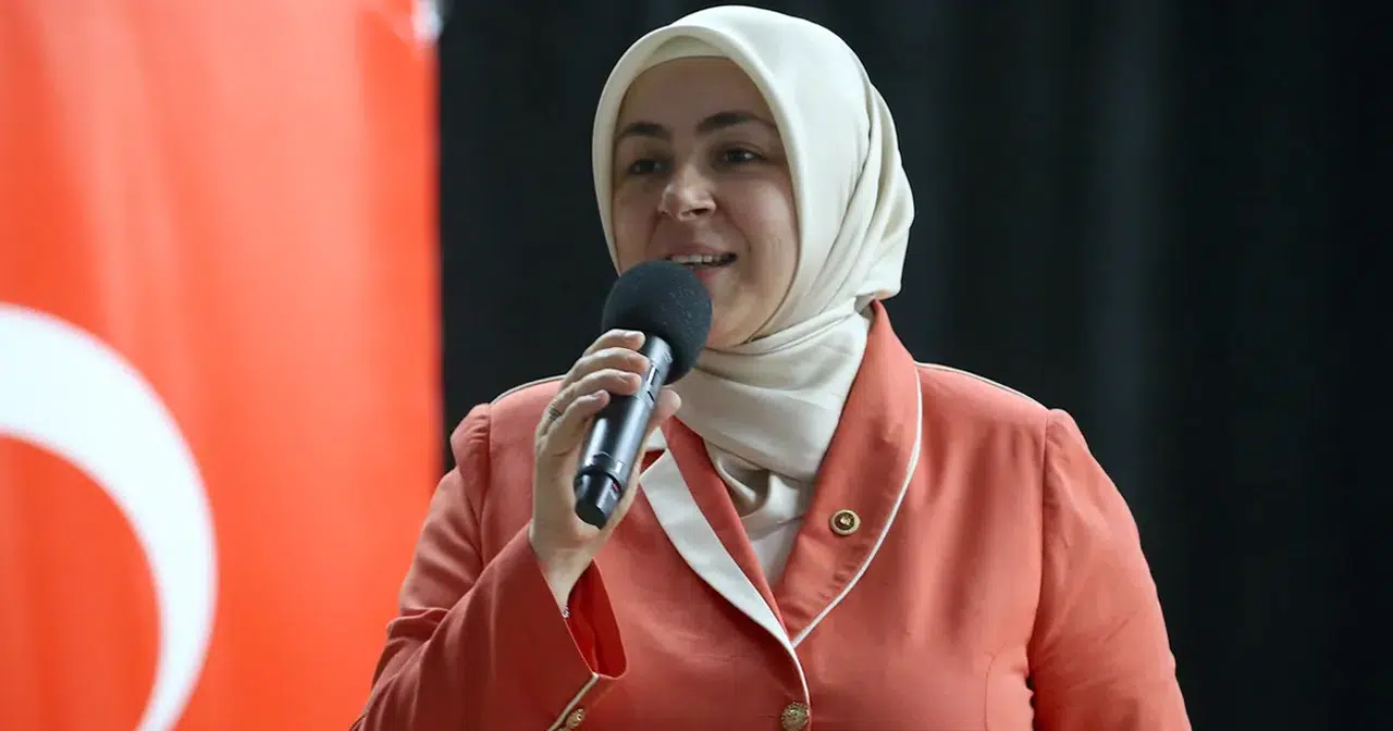 AK Parti Genel Merkez Kadın Kolları Başkanı Ercan, Kars'ta konuşma yaptı