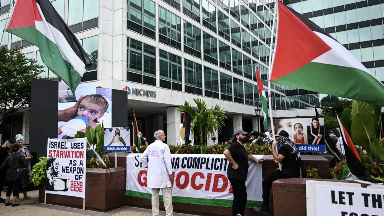 ABD'de Gazze protestosu: NBC ve FOX binaları önünde toplandılar
