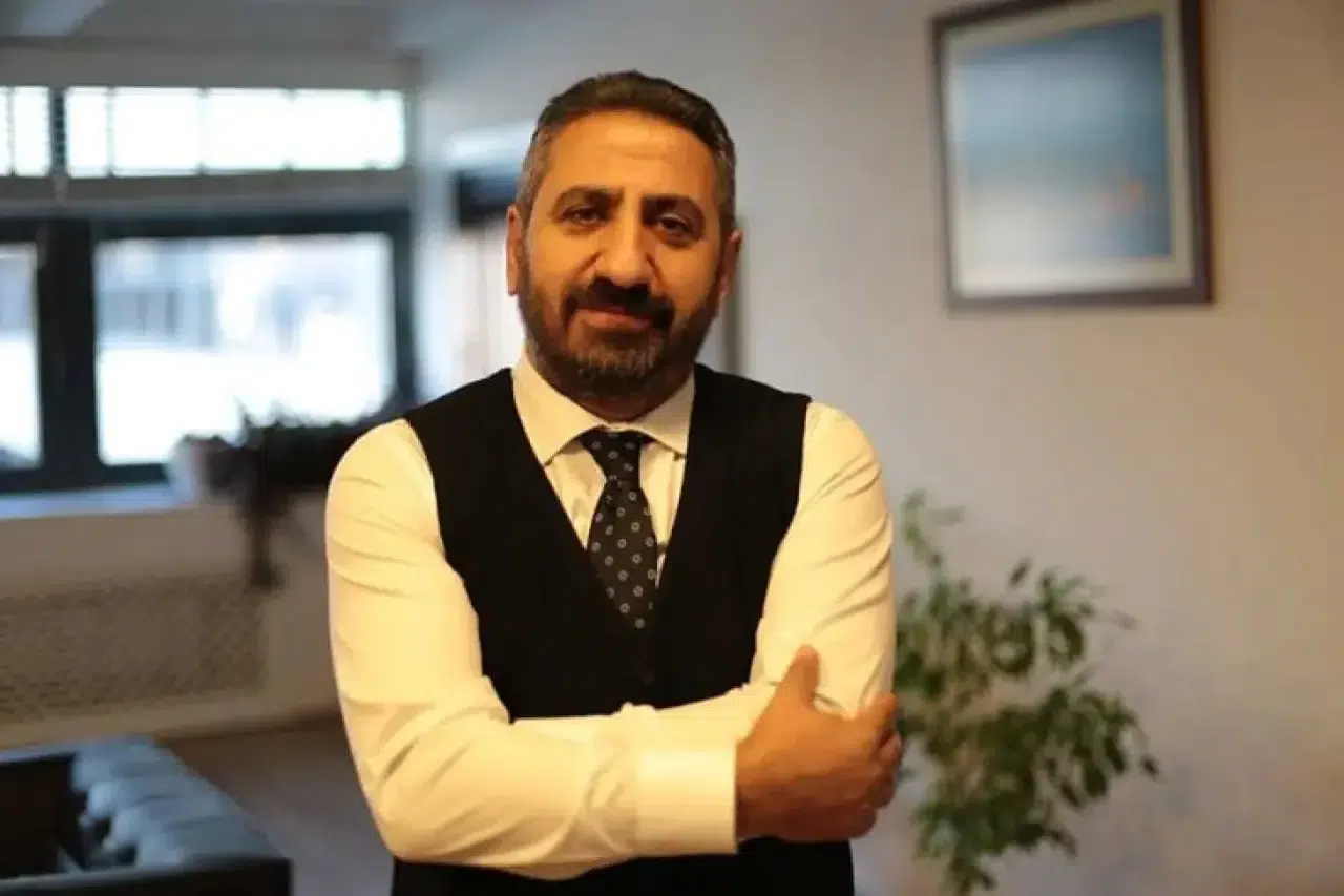 Ali Haydar Fırat kimdir? Gazeteci, yazar ve siyasetçinin hayatı mercek altında