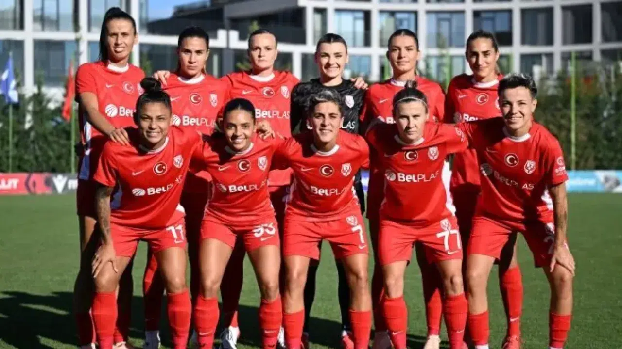 ABB FOMGET, UEFA Şampiyonlar Ligi'nde Türkiye ve Filistin için sahaya çıkıyor
