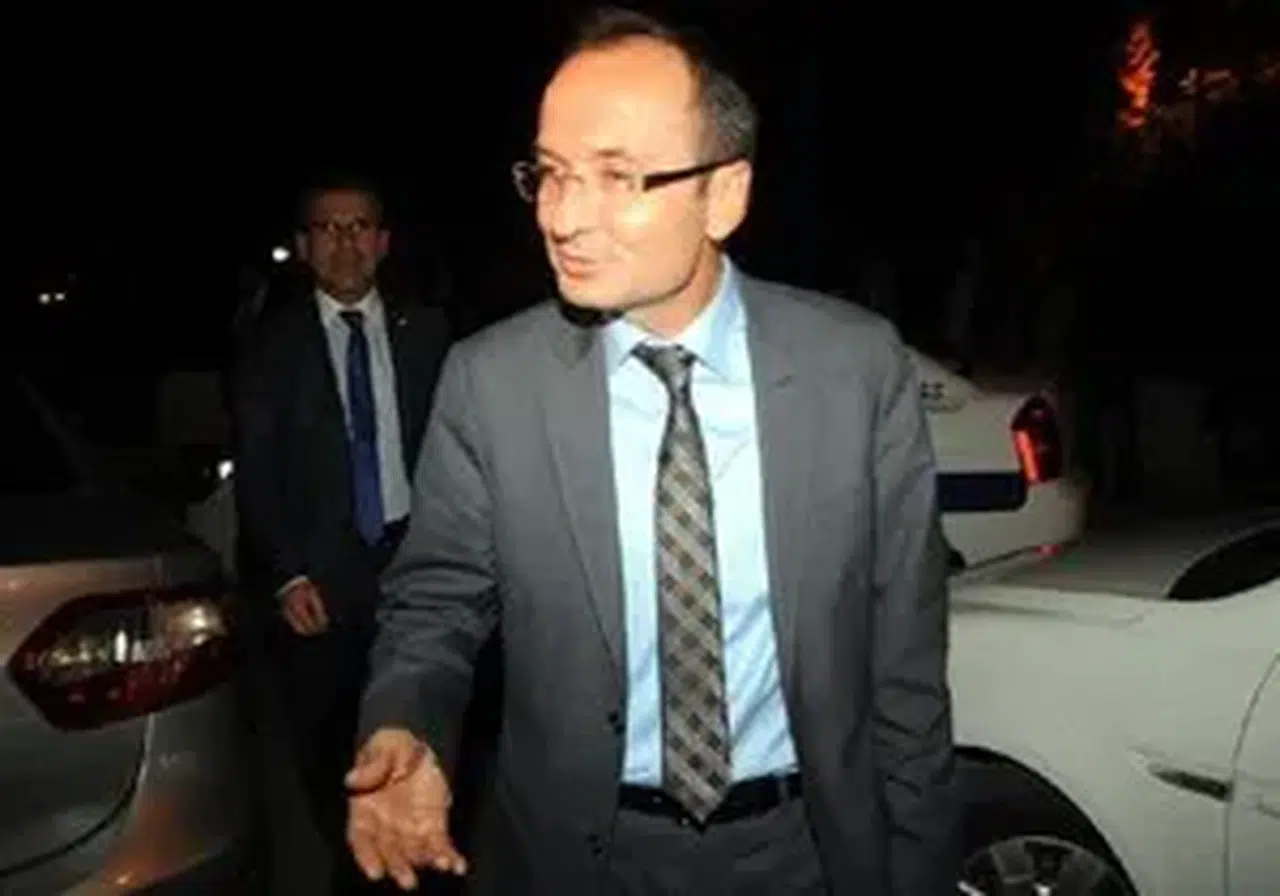 Erdal Öner kimdir? Erdal Öner neden istifa etti?