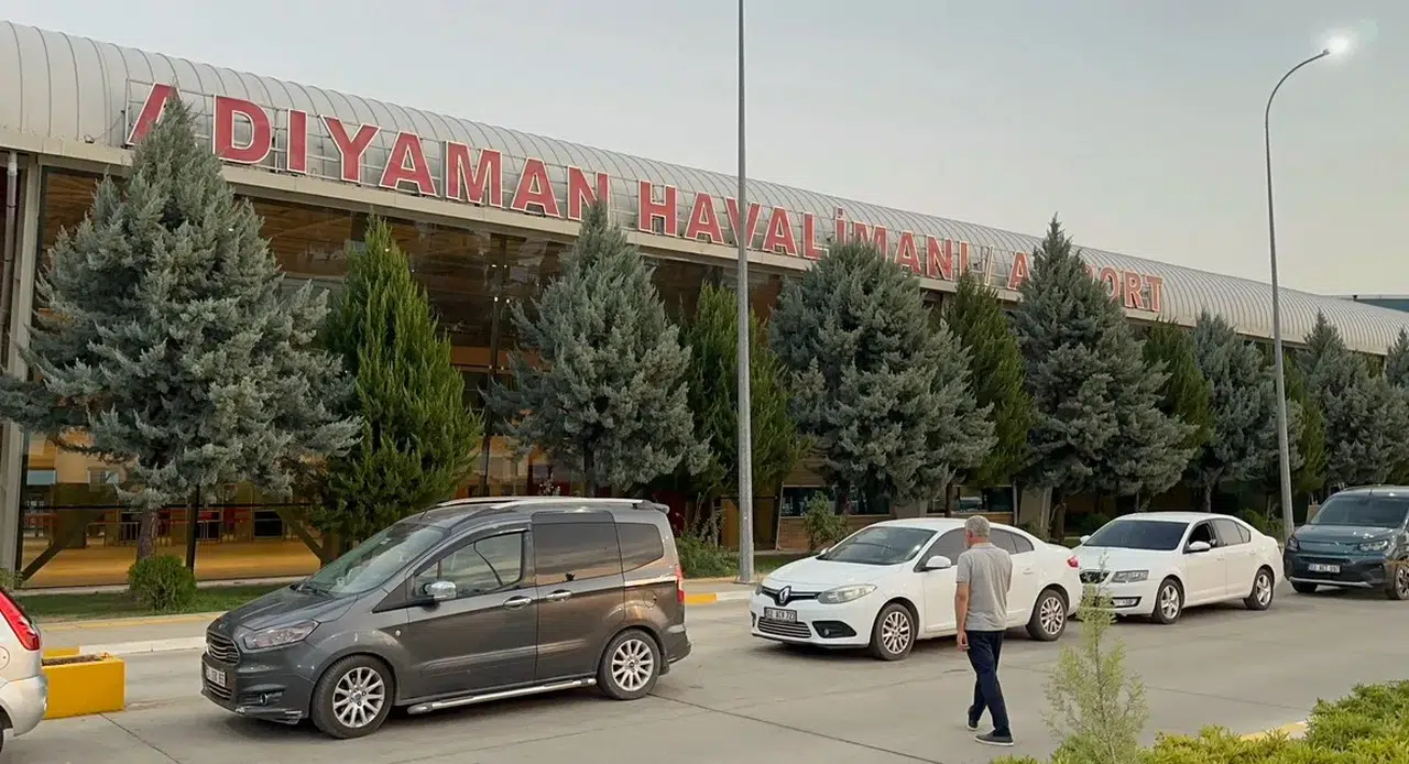 Adıyaman Havalimanı’nda silahlı saldırı