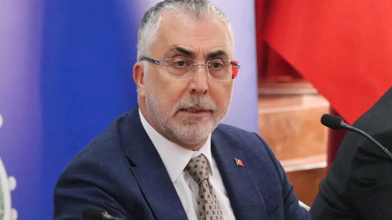 Bakan Işıkhan duyurdu: 64 ilaç geri ödeme listesine girdi