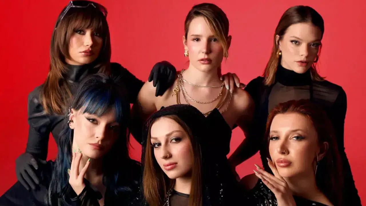 Dünya yıldızlarını geride bıraktılar : Manifest listenin zirvesinde!