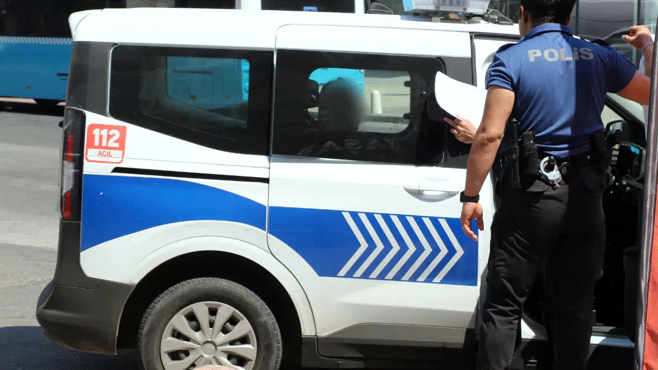 Antalya'da 3,86 promil alkollü sürücü polisten kaçtı : 450 bin TL ceza kesildi