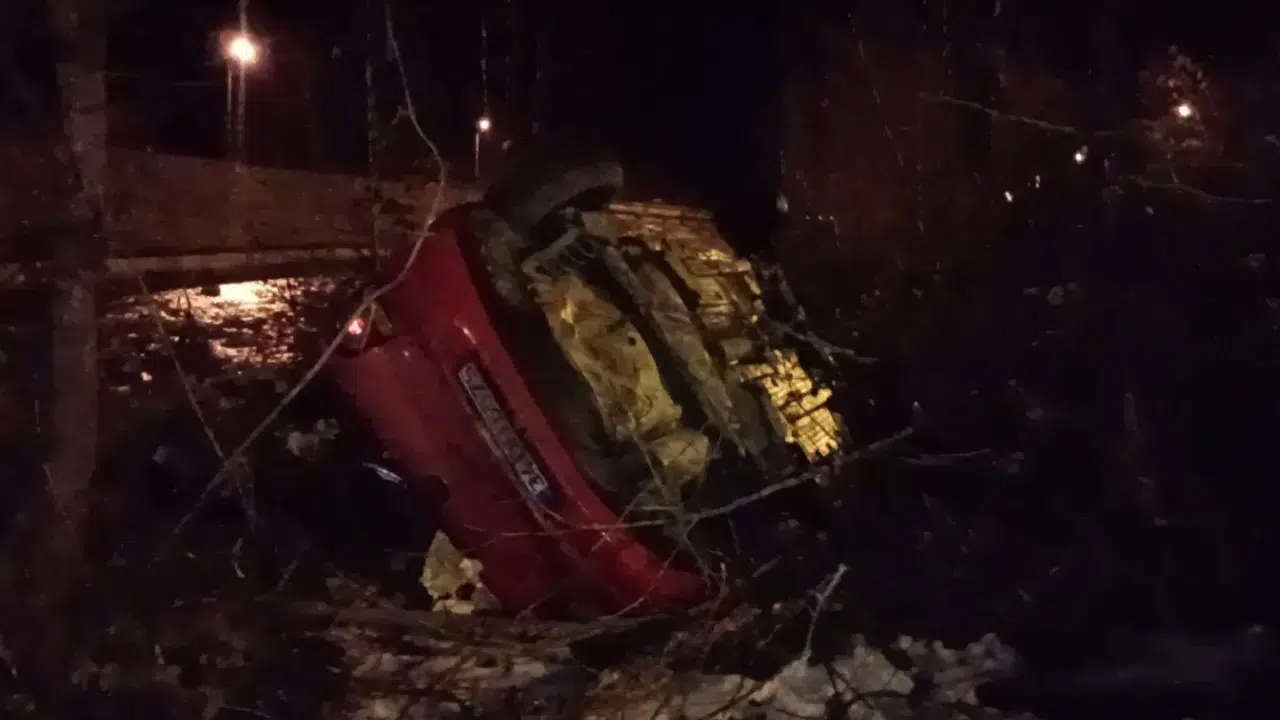 Sinop'ta otomobil takla attı, sürücü olay yerinde hayatını kaybetti