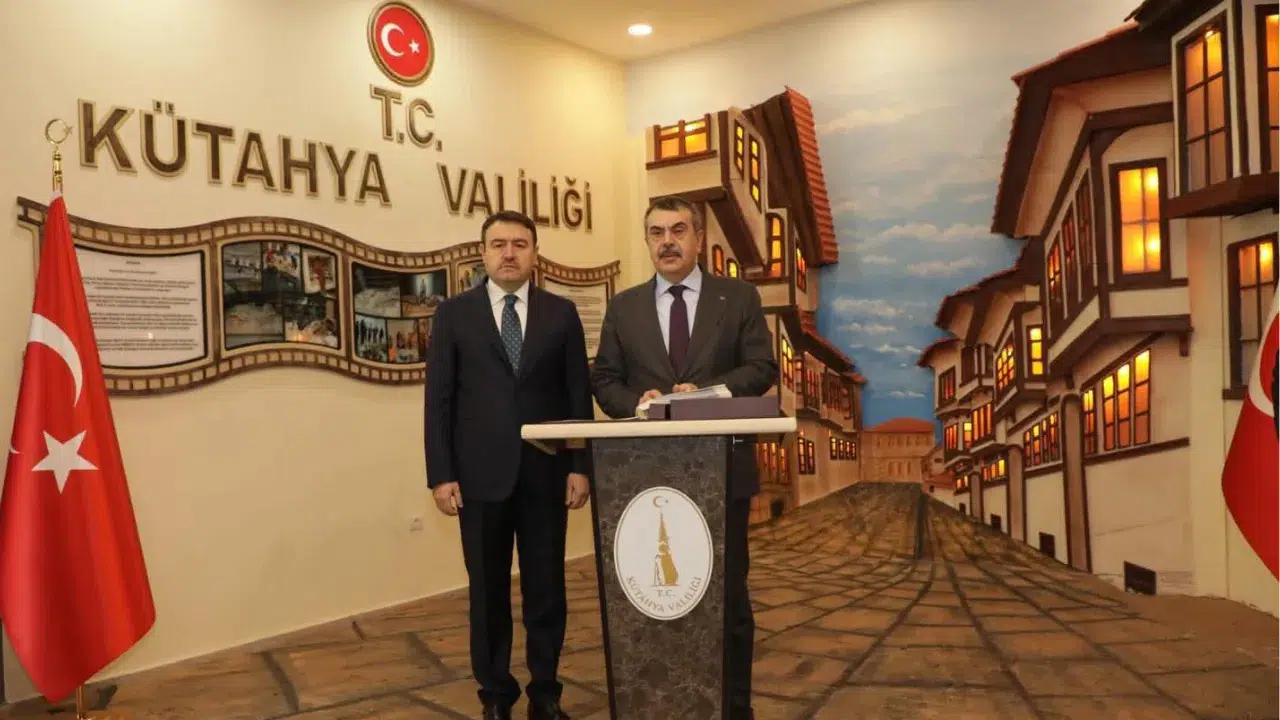 Bakan Yusuf Tekin, Kütahya Valiliği'ni ziyaret etti
