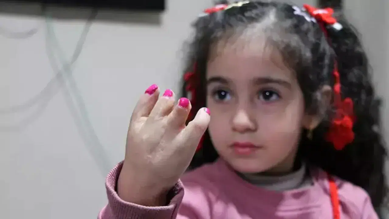 10 ameliyat geçiren Elif Lina'nın tedavisi borçlar yüzünden durdu! Aileden yardım çağrısı