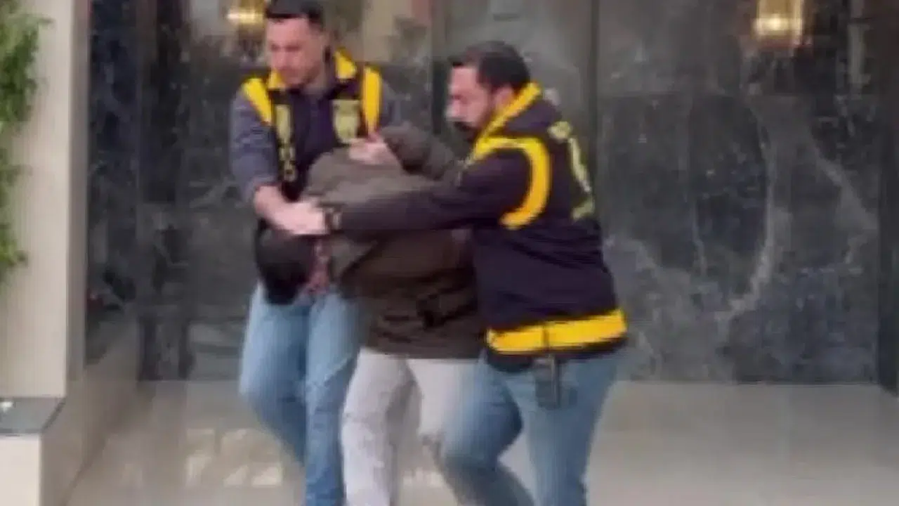 Adana'da oyun oynarken küfür etti, arkadaşları kaçırıp dövdü!