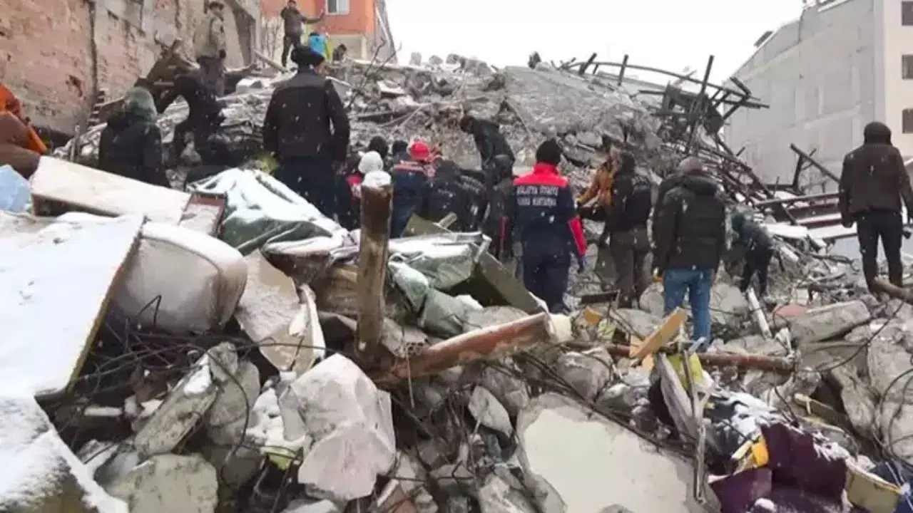 12 kişinin öldüğü Mazıcı Apartmanı davasında karar açıklandı: 10 sanığa hapis cezası verildi