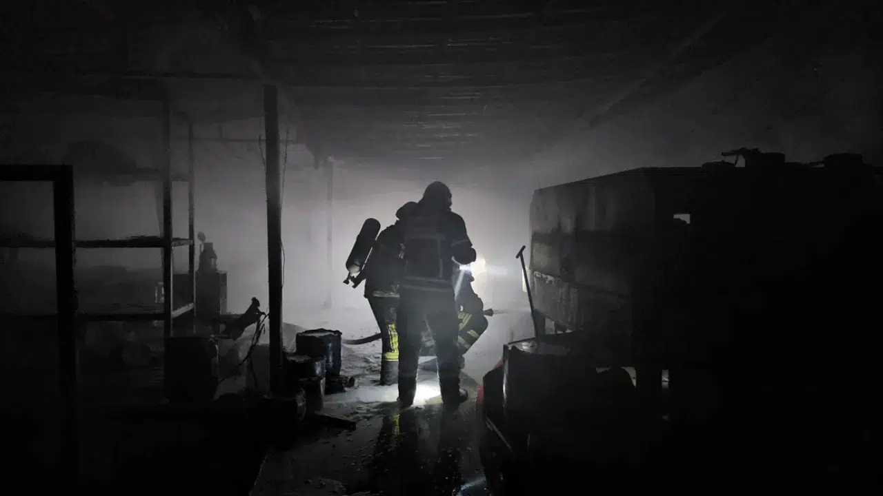 Çorum'da halı yıkama fabrikasında yangın!