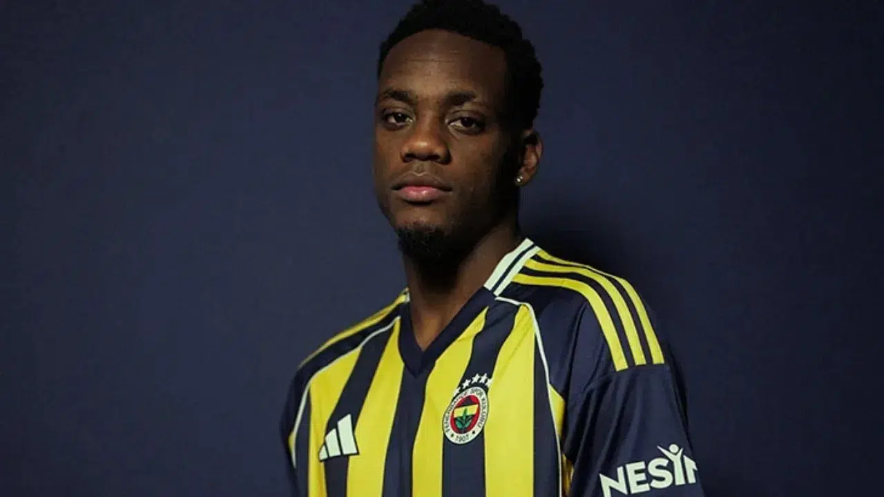 Transfer iddialarına cevap: Jhon Duran kararını Fenerbahçe yönetimine bildirdi!