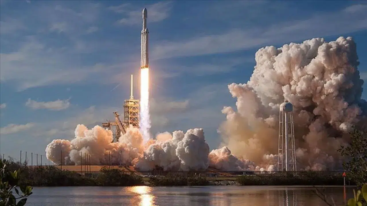 Güney Kore NEONSAT-1A uydu sistemini fırlattı