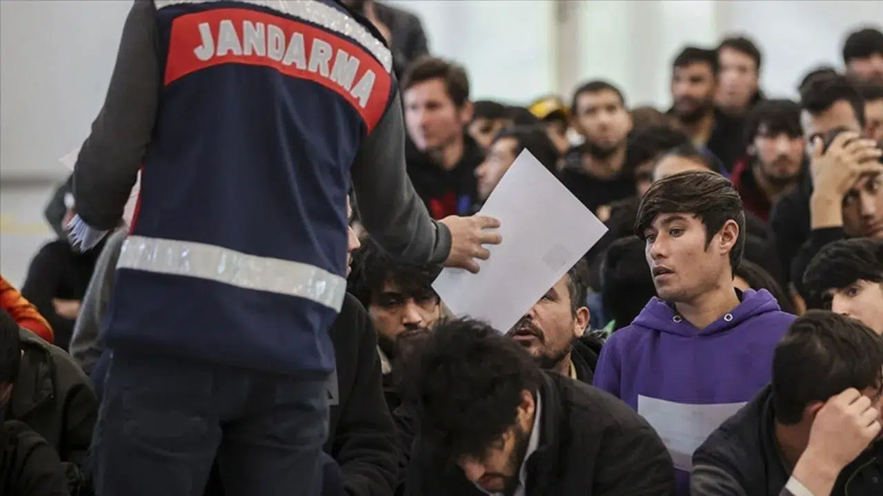 Göçmen kaçakçılığında vurgun: 478 göçmen yakalandı