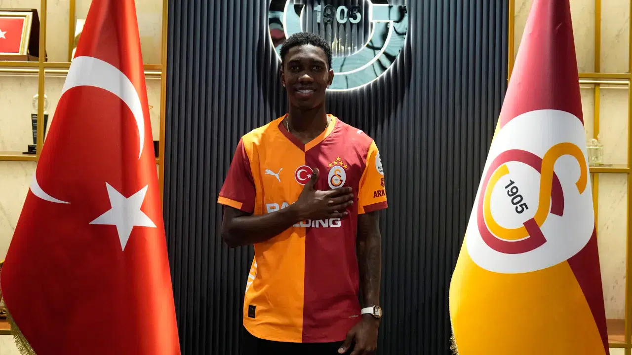 Galatasaray açıkladı: Kolombiyalı futbolcu Yaser Asprilla kadroda!