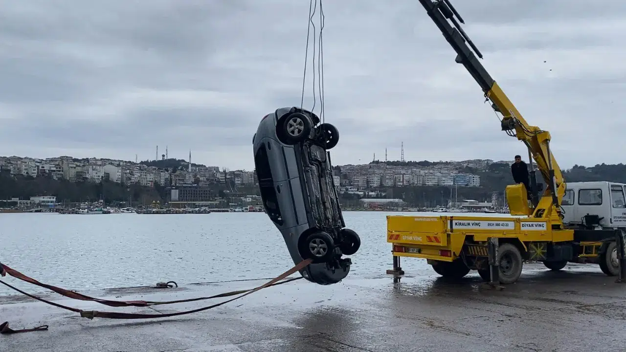 Şile'de bir otomobil denize uçtu: Sürücü yaralandı!