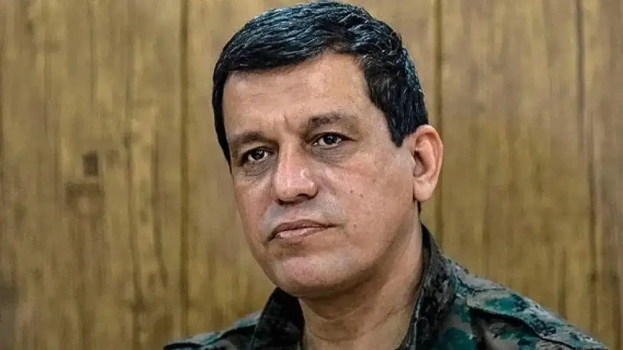 SDG elebaşı Mazlum Abdi, örgütün Halep'ten çekileceğini duyurdu