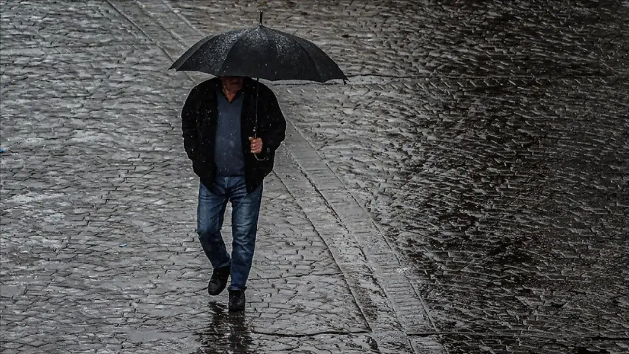 Meteorolojiden fırtına ve sağanak uyarısı!