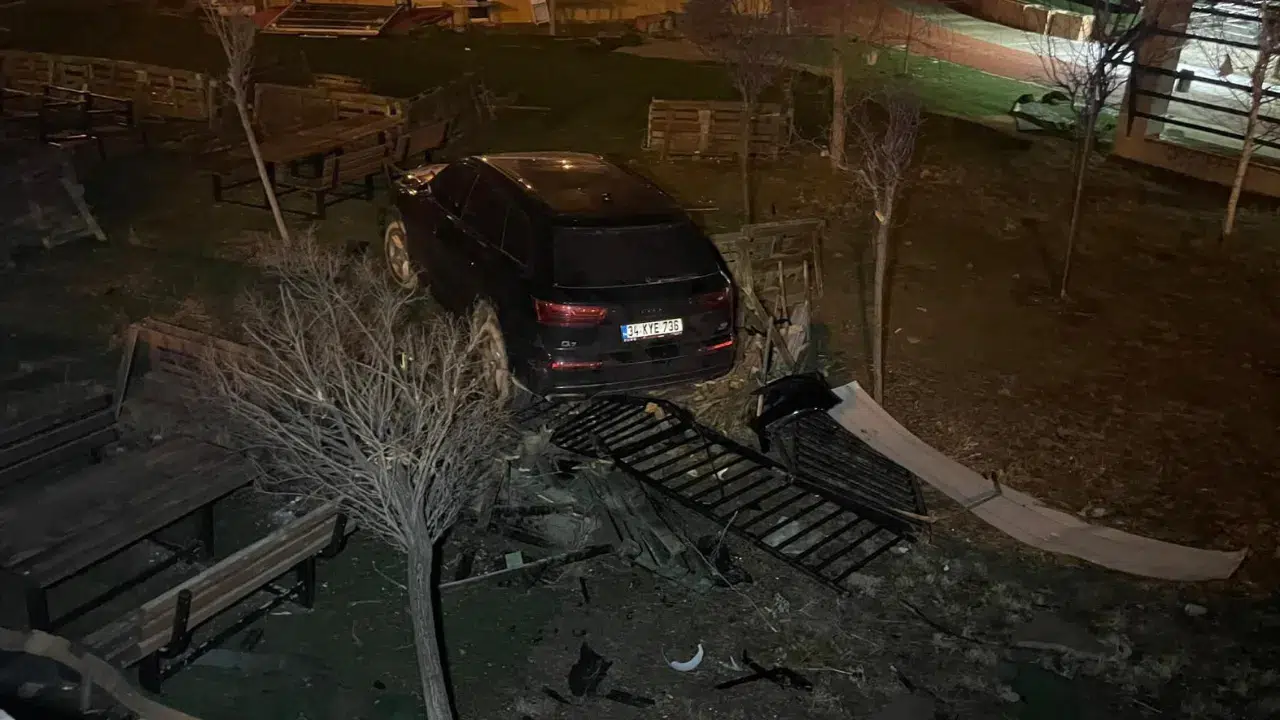 Karaman'da kaza: 3 metre yükseklikten bahçeye uçtu