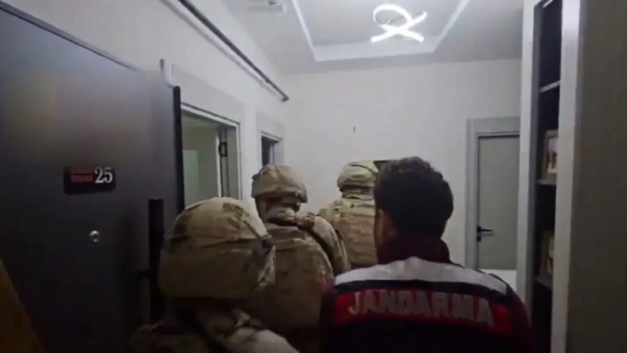 Mersin merkezli 4 ilde yasa dışı bahis operasyonu: 15 şüpheli tutuklandı!