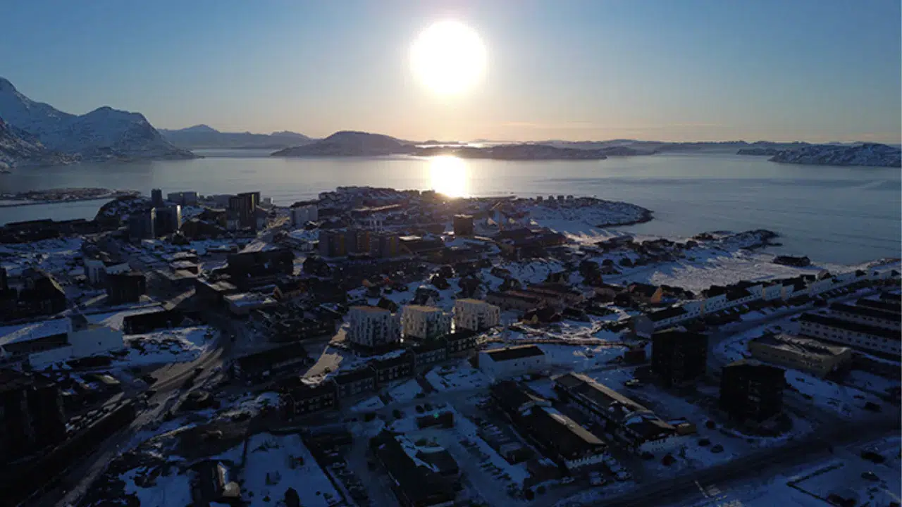 Grönland halkı ABD'ye olan tepkilerini sürdürüyor