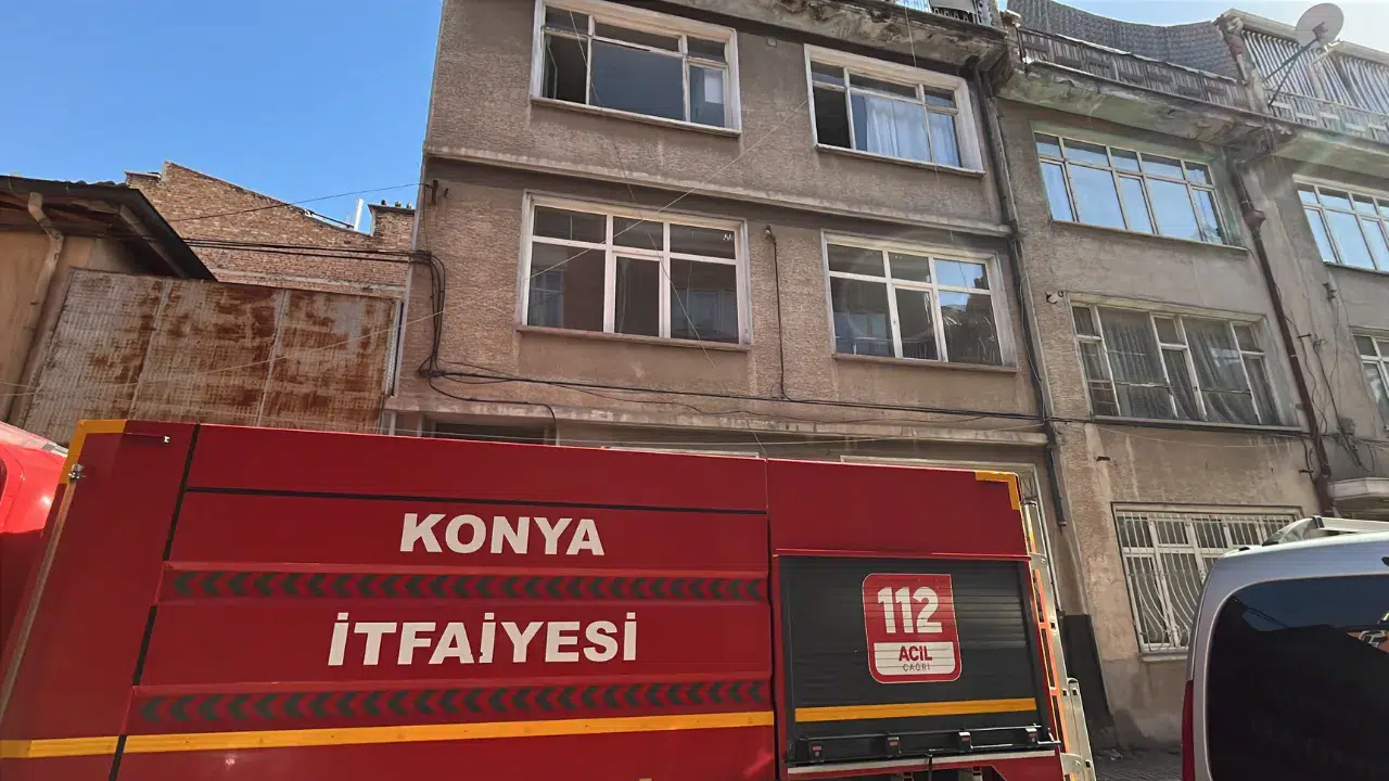 Konya'da yangın :  2 kişi dumandan etkilendi