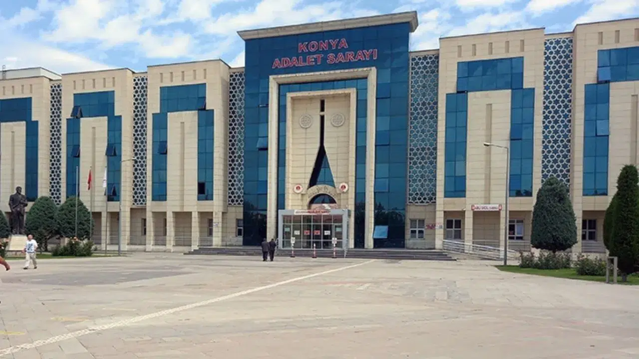 Yenidoğan bebeği çöpe bırakan sanıklara 21 yıl hapis istendi!