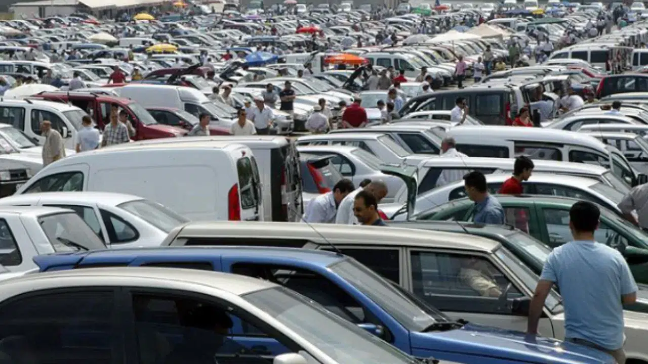 Otomobil piyasasında taşlar yerine oturuyor : İkinci elde 'salgın' dengesizliği sona erdi