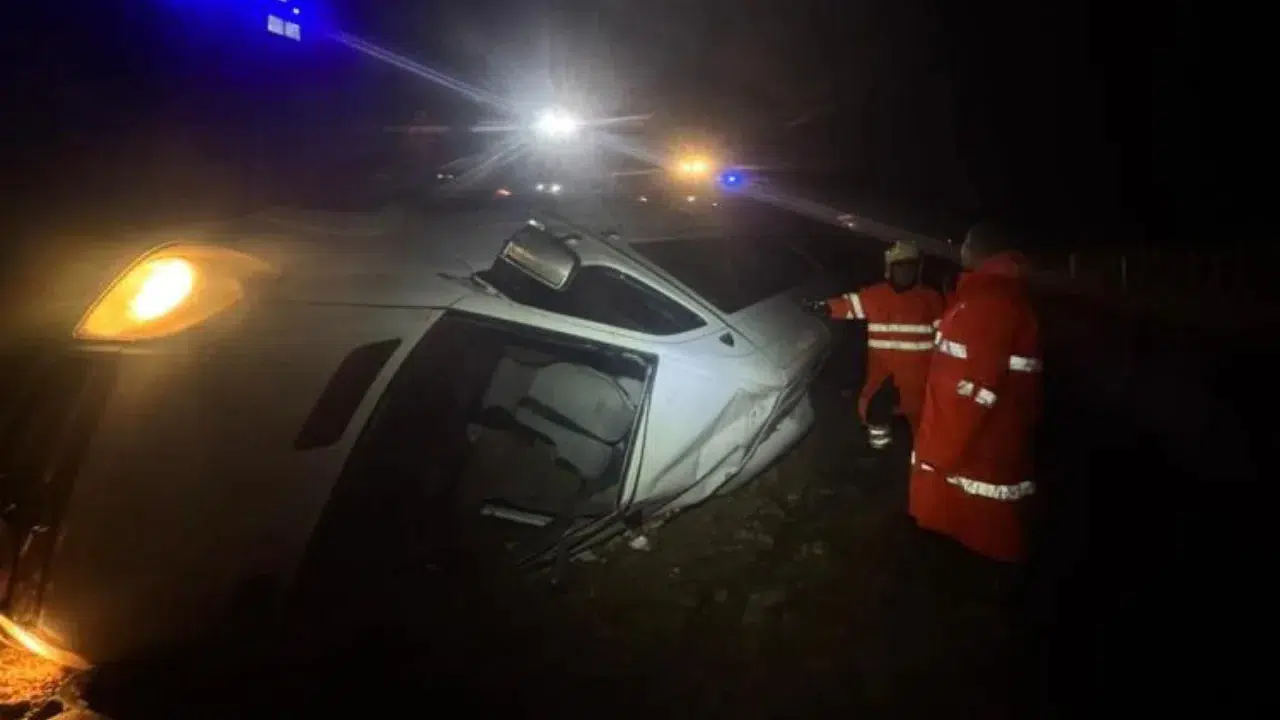 Mersin'de işçileri taşıyan minibüs uçuruma yuvarlandı: 13 yaralı