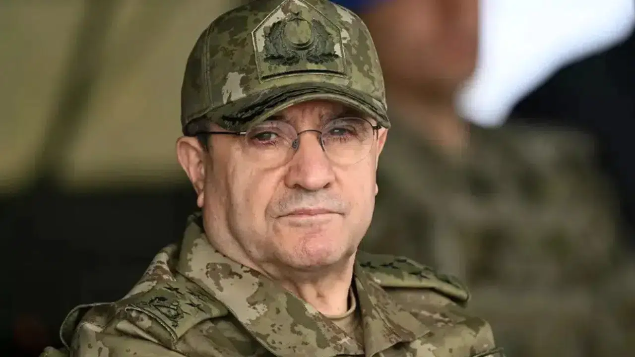 Genelkurmay Başkanı Orgeneral Bayraktaroğlu ile Fransız mevkidaşı Mandon görüştü