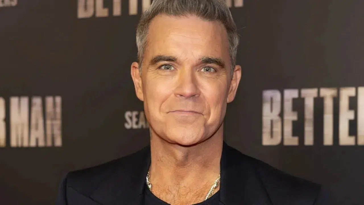 Robbie Williams, The Beatles'ı geçerek rekor kırdı!