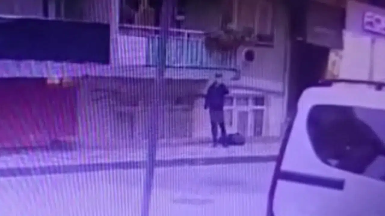 Ümraniye'deki vahşette kan donduran görüntüler: Cesedi bavulla balkondan indirmişler!