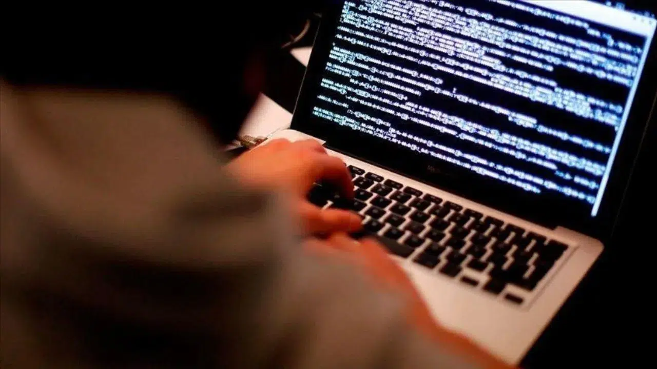 Antalya'da yasa dışı bahis operasyonu: 25 kişi gözaltında