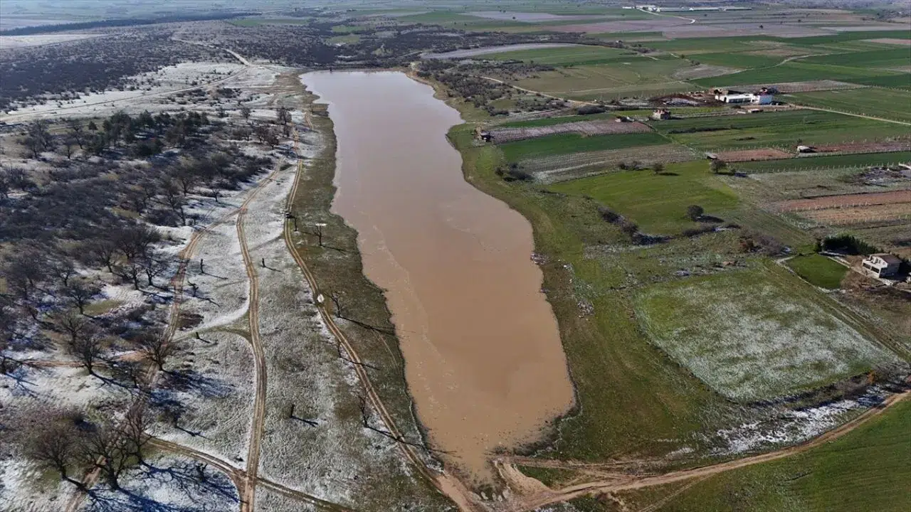 Kuraklık riski bulunan Karahıdır Göleti'nin doluluk oranı arttı!