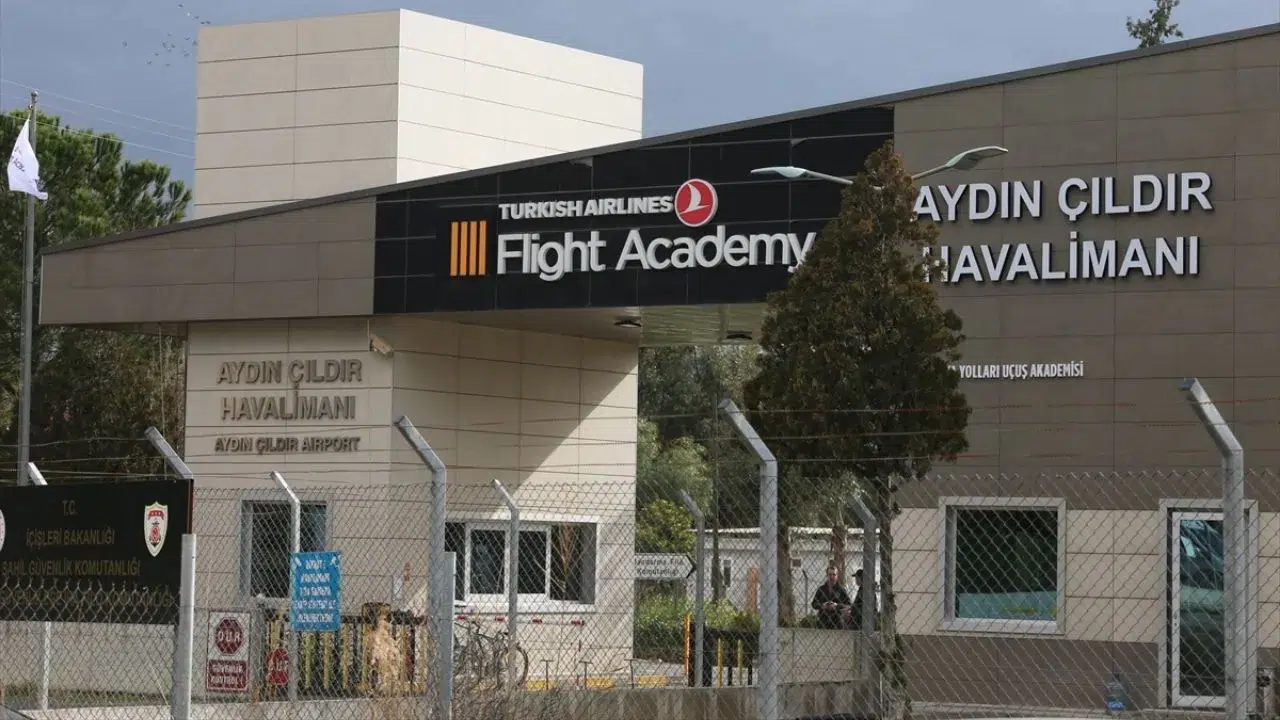 Aydın Çıldır Havalimanı uçuşlara açıldı