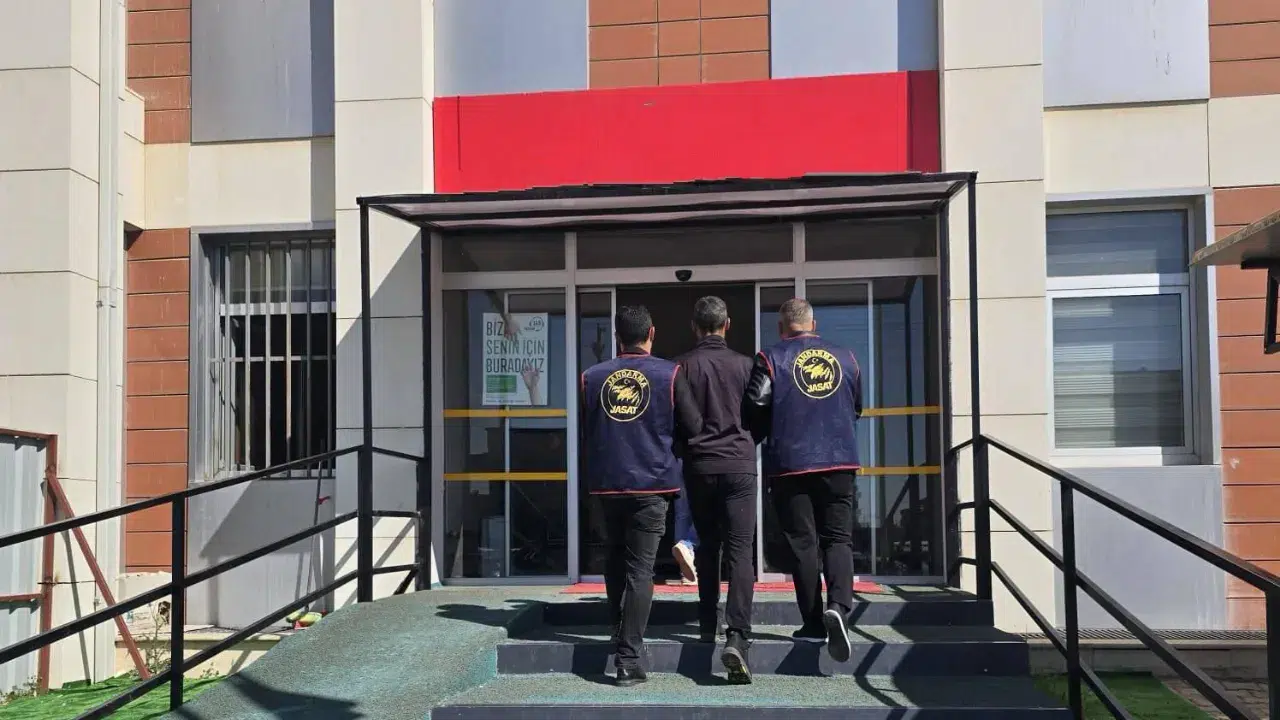 Gaziantep'te 10'ar yıl hapis cezası bulunan 2 kişi yakalandı!