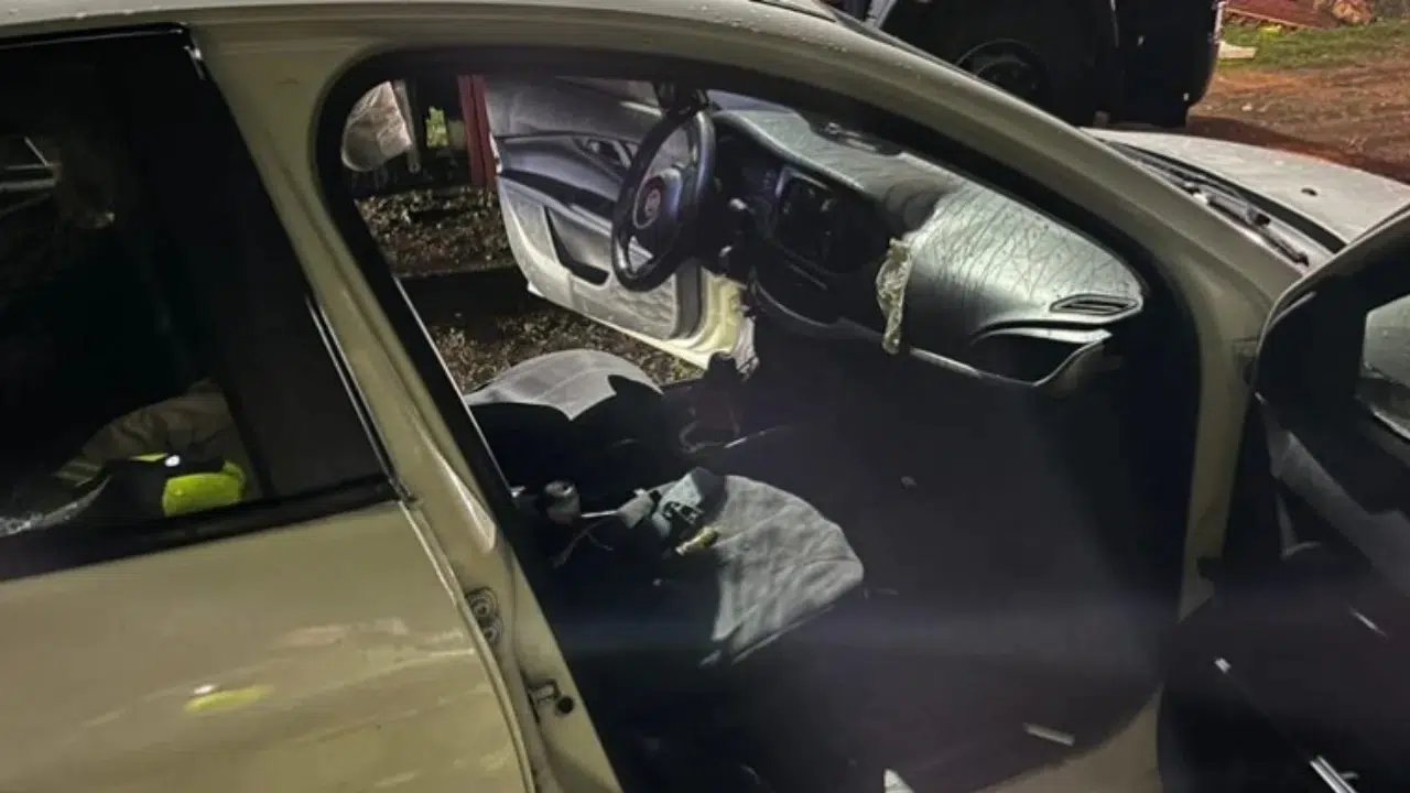 Balıkesir Gönen’de park halindeki araçta patlama : 2 yaralı