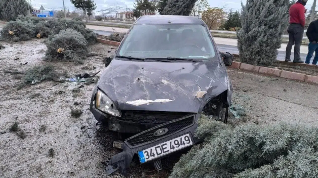 Elazığ'da trafik kazası : 1 kişi yaralandı