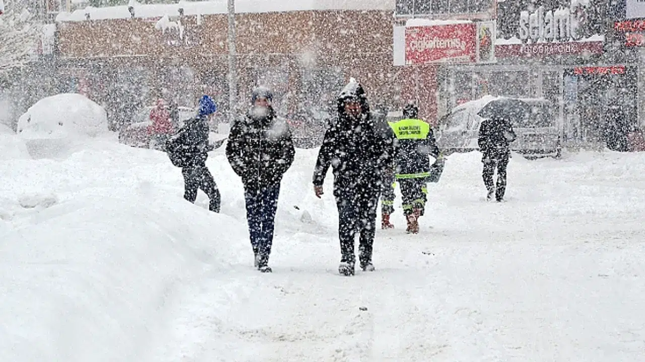 Uzmanlar uyardı: Mart ayında sert kış geliyor!