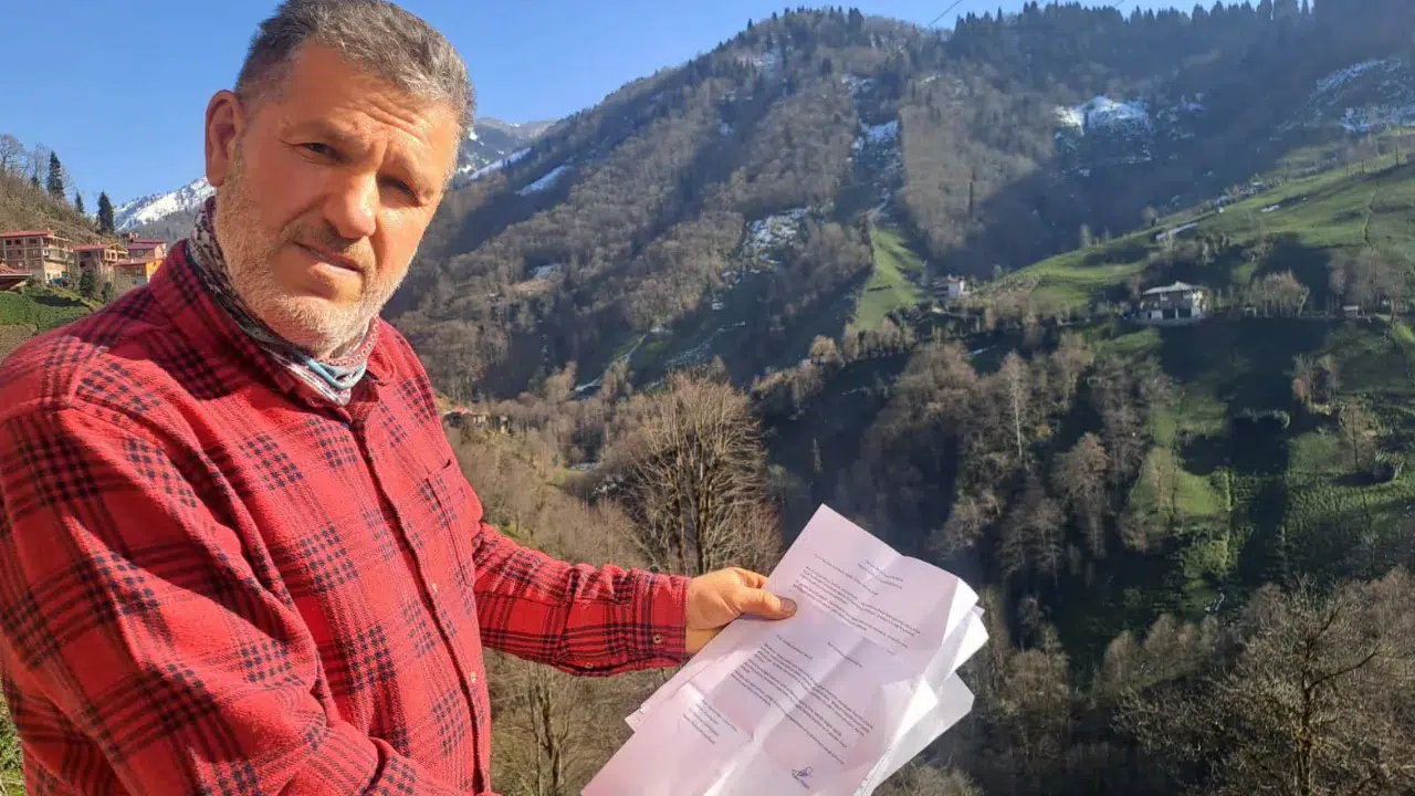 Rize'de kendisini banka yetkilisi diye tanıttı,  132 bin TL dolandırdı