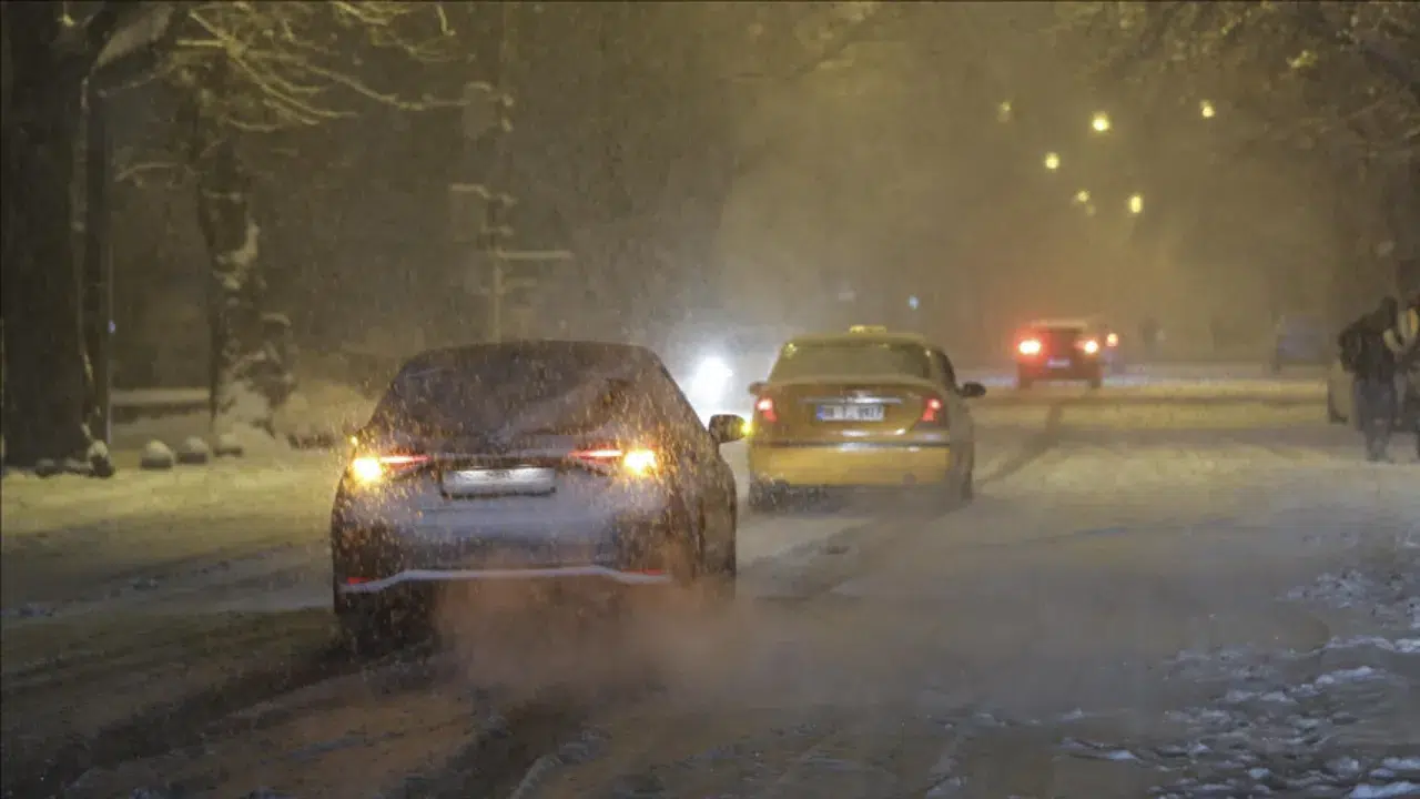 Ankara'da yollar kayganlaştı, kazalar peş peşe geldi!