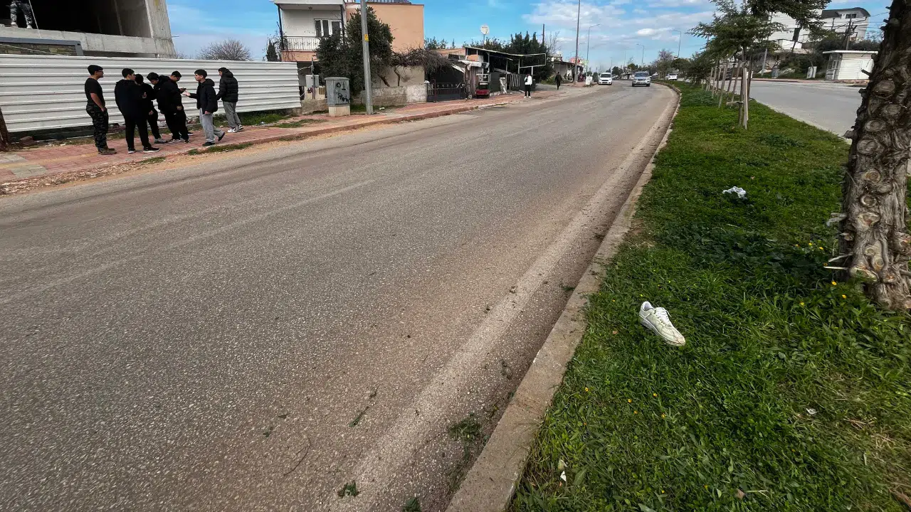 Antalya'da karne almaya giden iki genç motosiklet kazası yaptı: 1 ölü, 1 yaralı