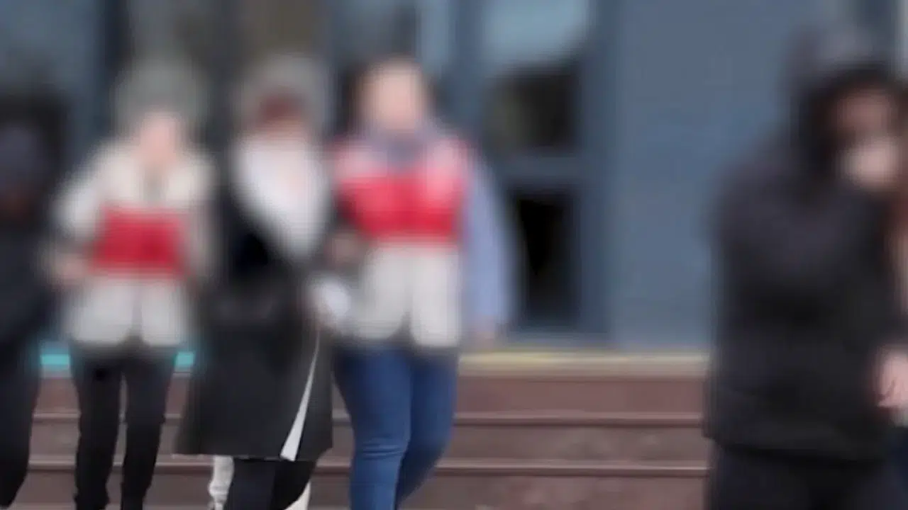 Çanakkale'de 7 adrese fuhuş operasyonu : 6 şüpheli yakalandı, 8 mağdur kurtarıldı