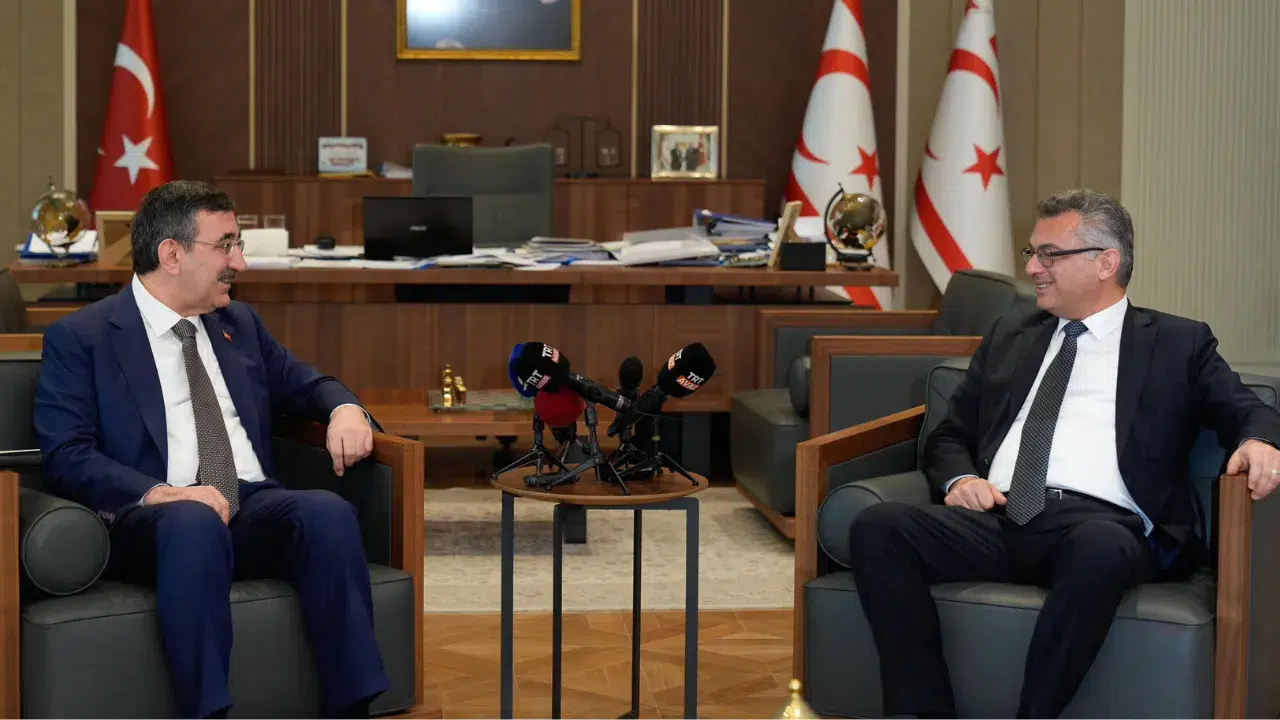Cumhurbaşkanı Yardımcısı Cevdet Yılmaz, KKTC Cumhurbaşkanı Erhürman ile bir araya geldi
