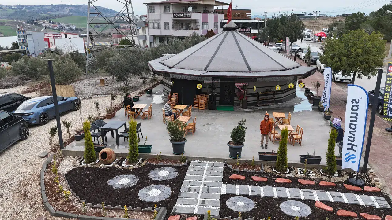 Adana’da yolculara otantik durak hizmeti