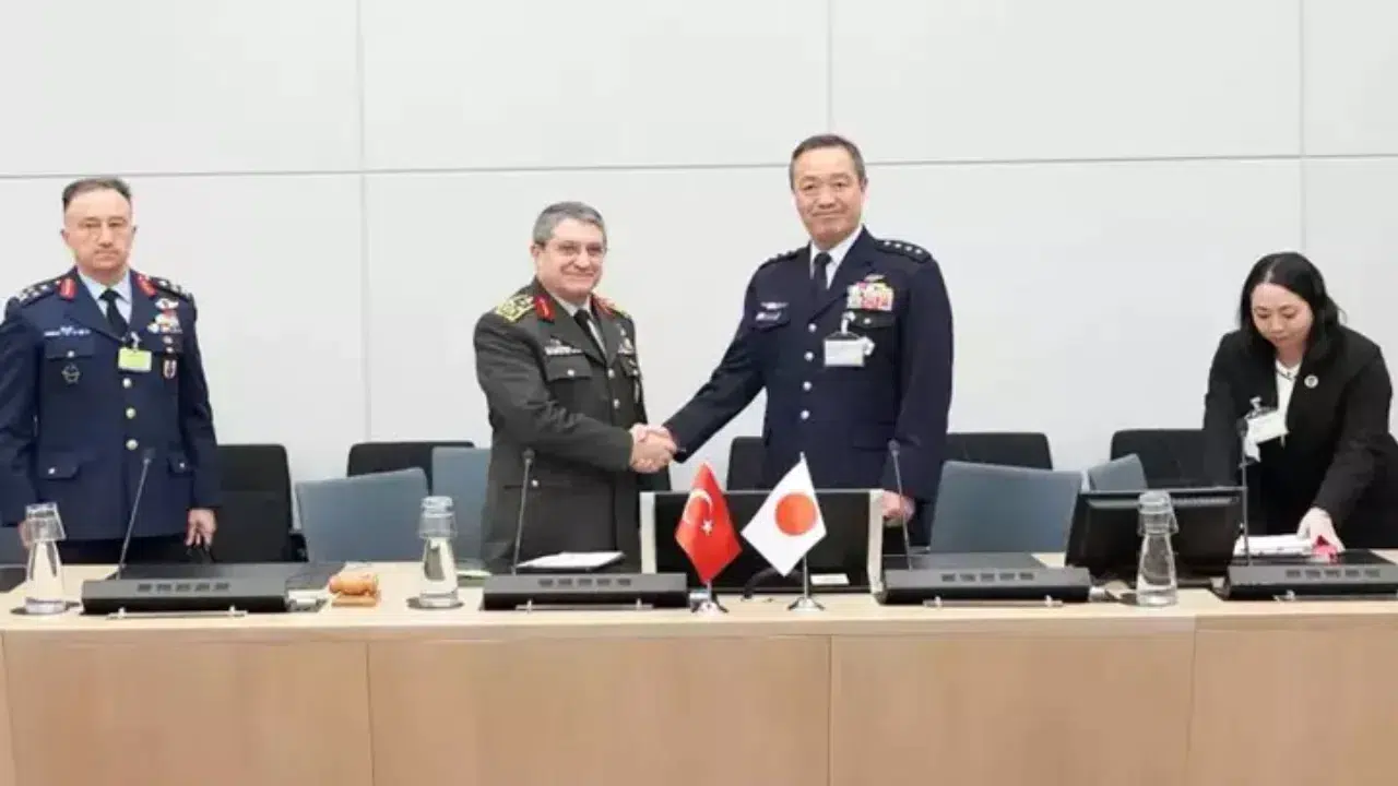 Genelkurmay Başkanı Orgeneral Bayraktaroğlu'nun NATO mesaisi: 13 ülke ile kritik görüşme!