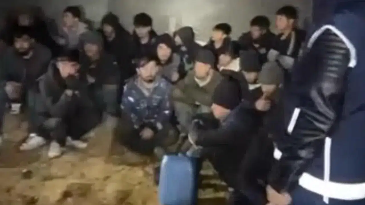 Diyarbakır merkezli göçmen operasyonu : 115 düzensiz göçmen yakalandı