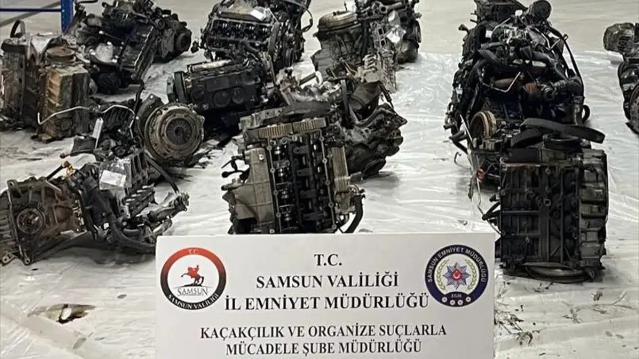 Samsun'da kaçak otomobil motorları yakalandı