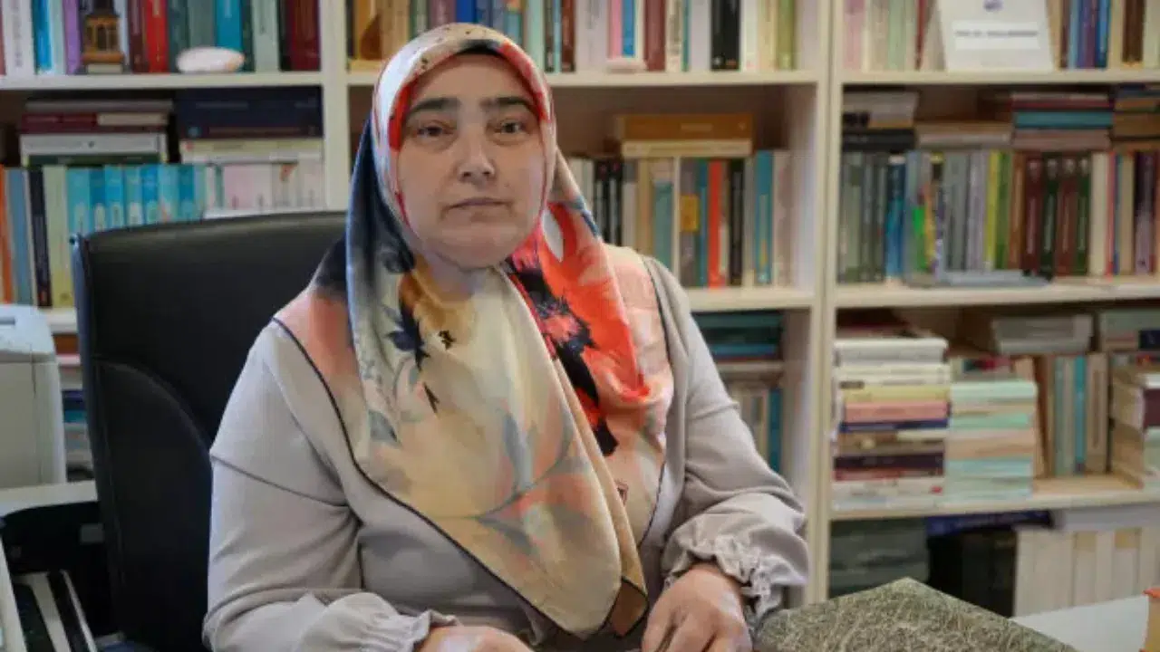 28 Şubat’ın karanlığından fakülte ikinciliğine : 50 yaşındaki Leyla Taner’in büyük zaferi!